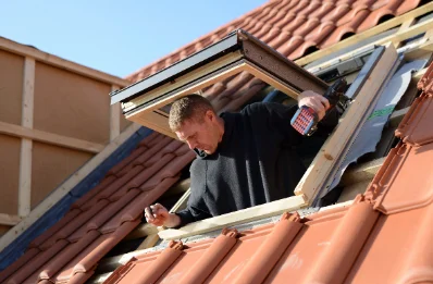 Pose de fenêtres de toit Velux à Mouzens